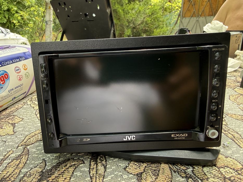 JVC KW-AVX706 Double DIN DVD мултимедия 7” Touchscreen USB SD Bluetooth Ready