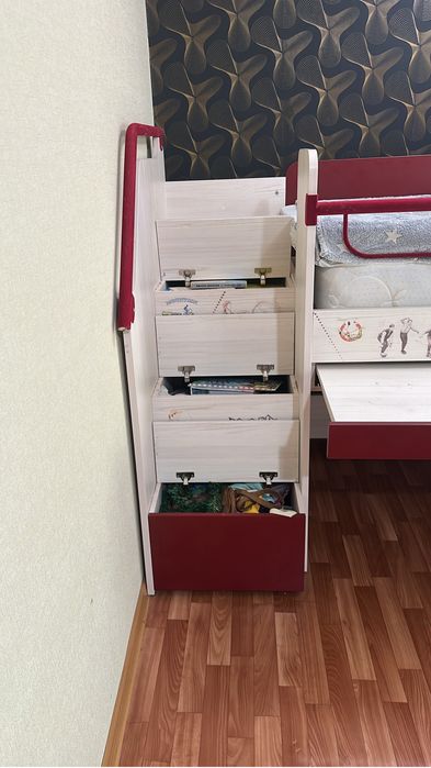 Отдам кровать трансформер