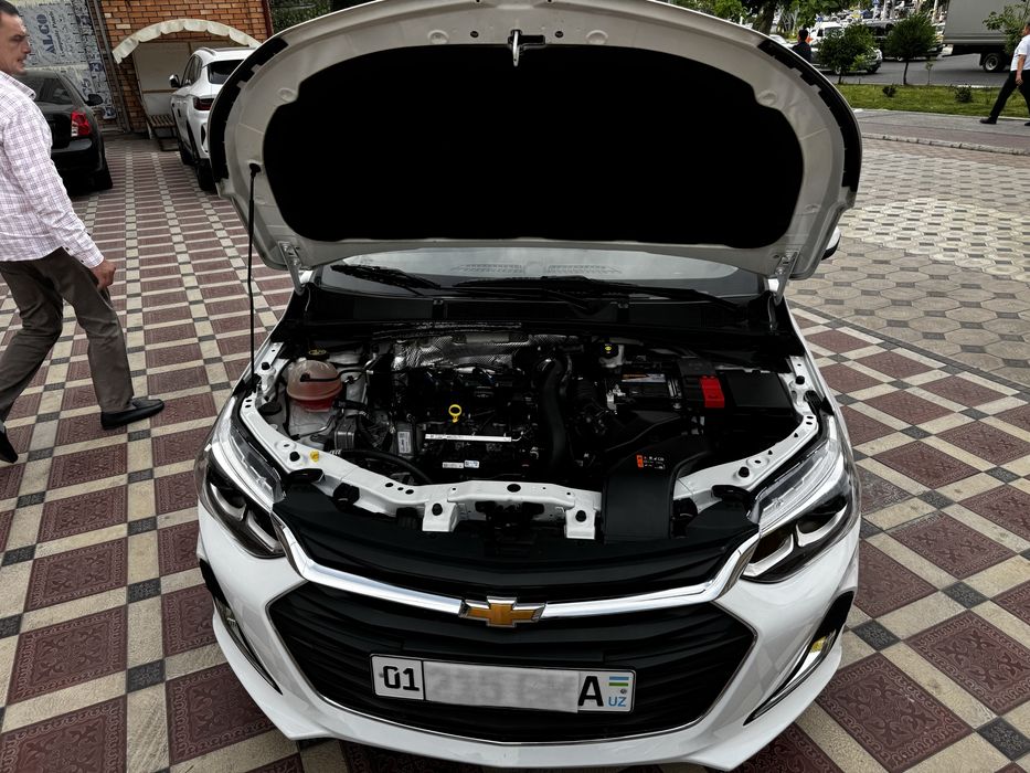 Chevrolet Onix 2023 — 4