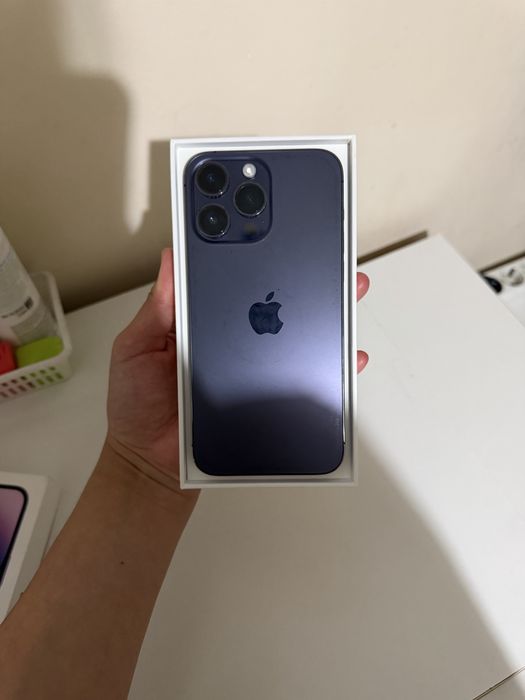 Продам 14 про макс