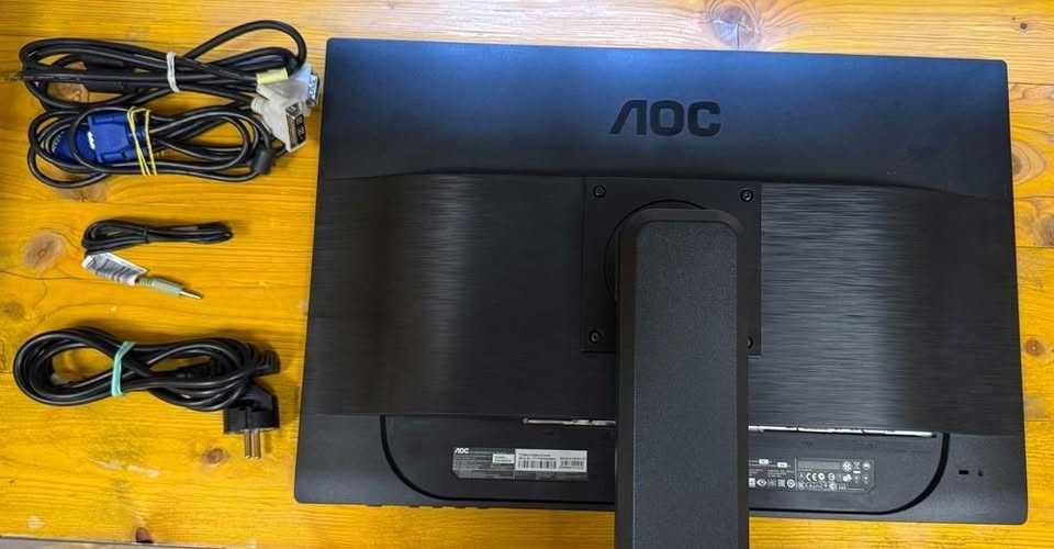 Monitor AOC e2260Pda (22" / LED / HD+ / Disp. Mat / DVI ; VGA)