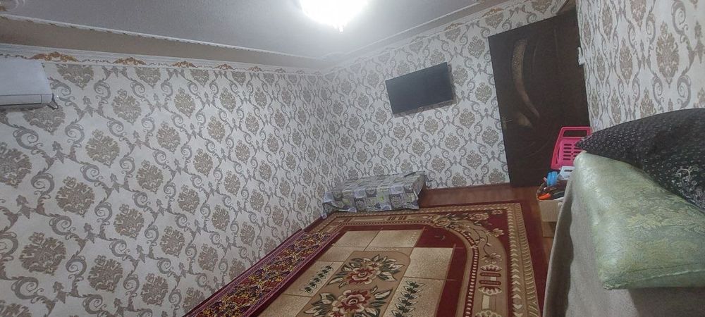 Срочно продаётся  2 комнатная квартира