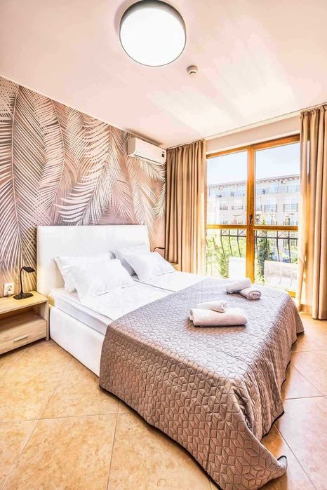 Продава се Тристаен апартамент в к.к. Слънчев бряг - 71 кв.м за 1944 €/кв.м - Снимка #2