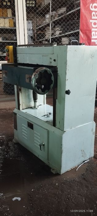 Ресмус станок 50 талик 3 тигли рабоччи холатда