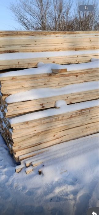 Доски обрезные. Сосна береза