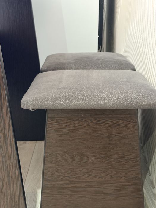 Кухонный стол + 4 табурета (комплект)