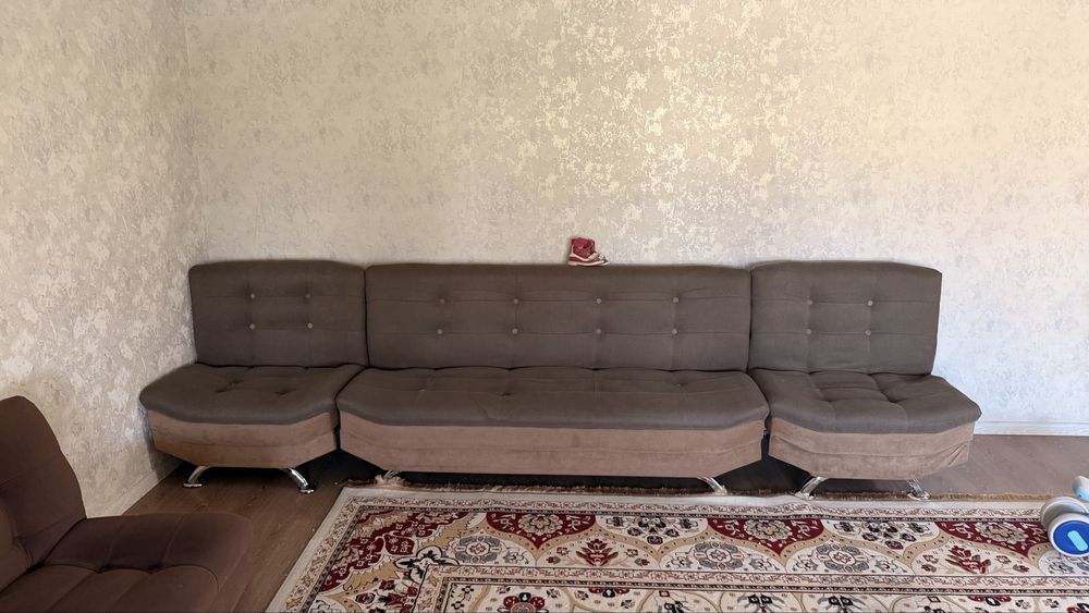 Продается диван гостевой