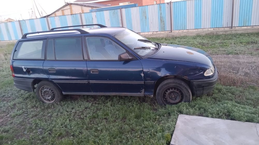 Требует ремонтаа