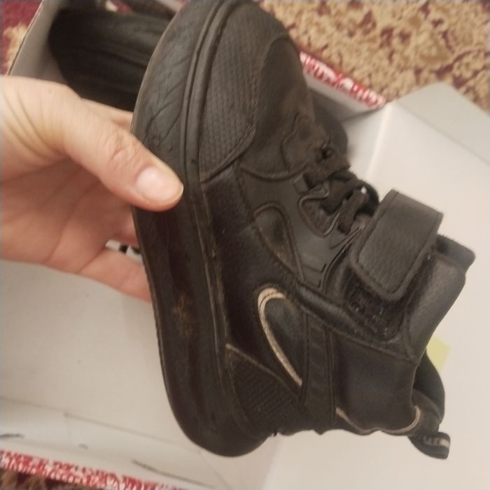Продам ботинки детские