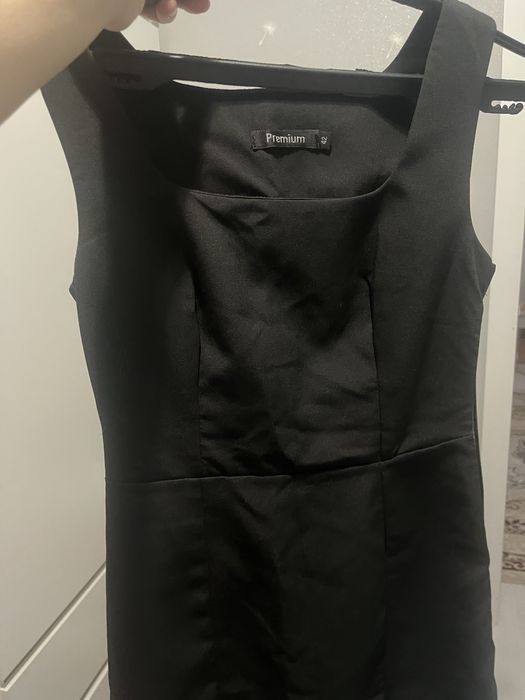 Продам комбенизоны и платья