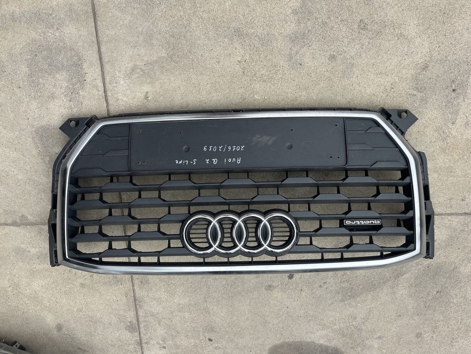Решетка Audi Q2 S-Line 2016-