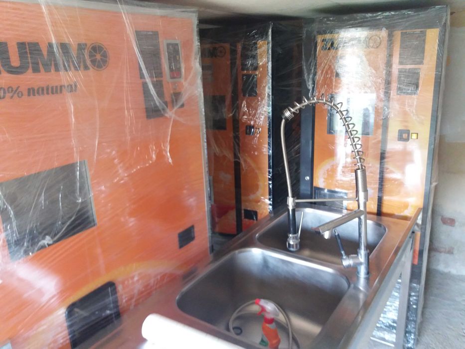 Automate fresh de portocale ZUMMO Z10 si ZUMMO ZV25 – Aparate vending