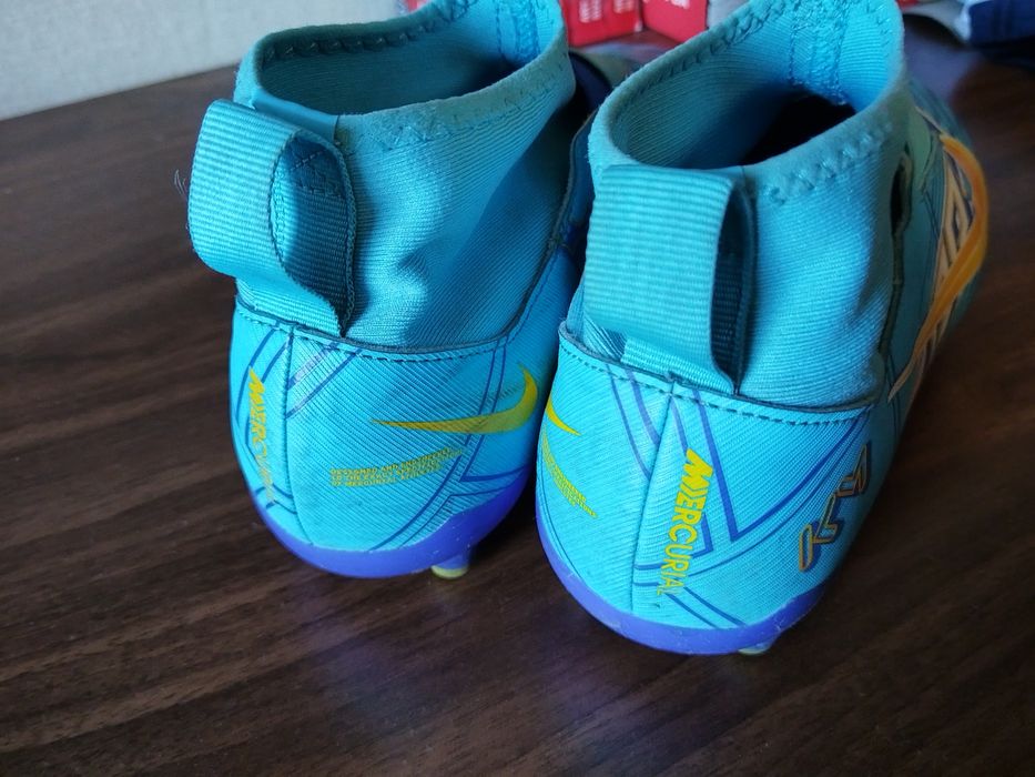 Футболни обувки (бутонки) Nike air zoom 37.5