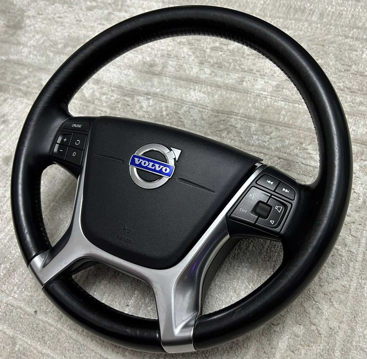 Volan VOLVO  Piele v60 XC60 XC70 S80 V70 V40 S60 ETC