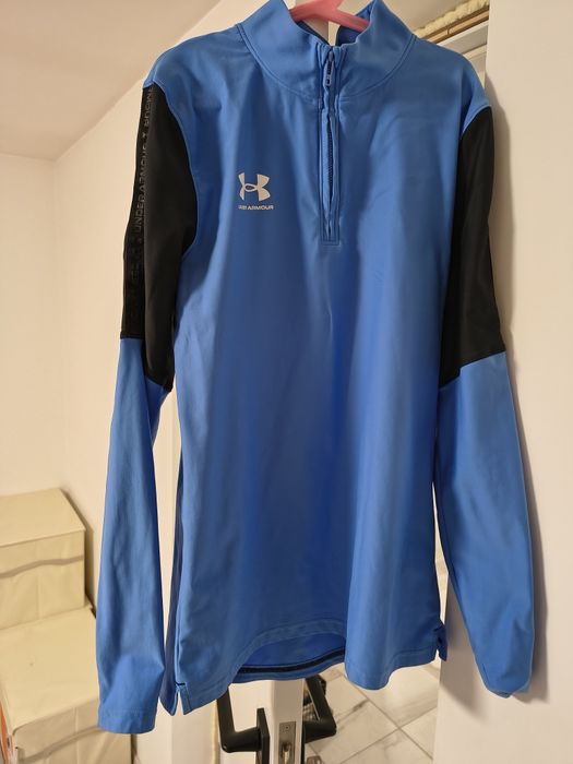 Bluza under armour mărimea S in stare foarte buna