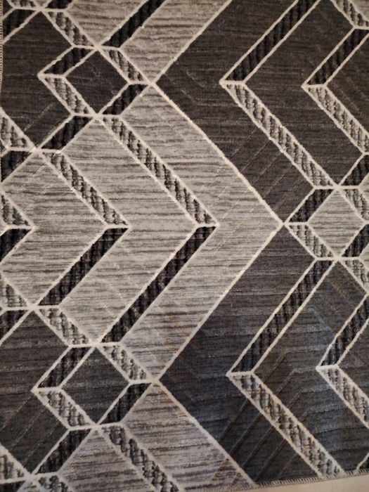 Килими нови, леки и стилни