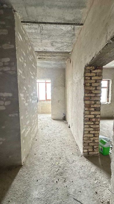 Продаётся 2х комн квартира на 4 этаже Ор-р Нурафшон