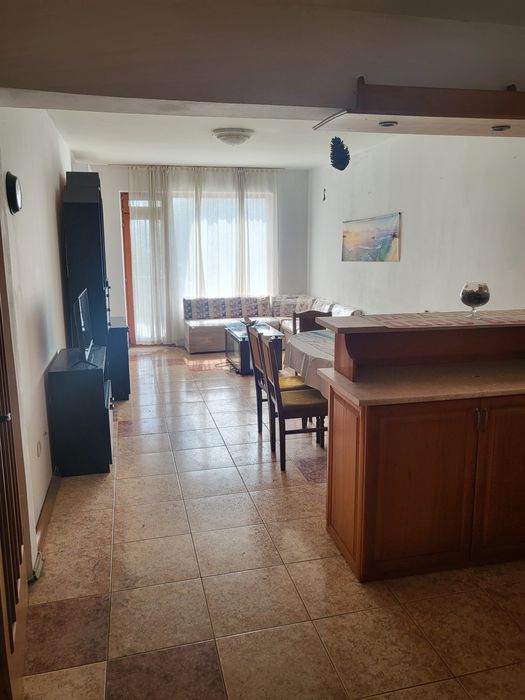 Дава се под наем Тристаен апартамент в Варна, Чайка - 105 кв.м за 663 € - Снимка #12