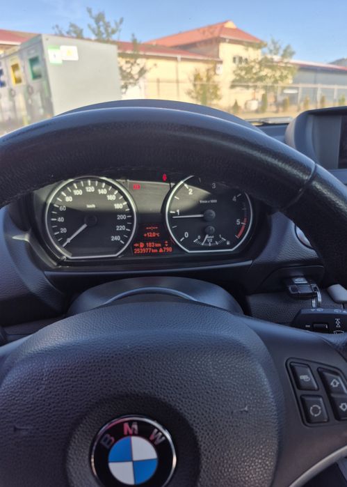 Bmw lci 118d 2011