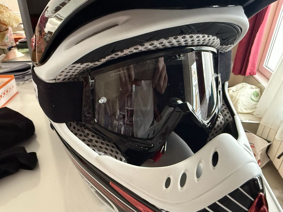 Hebo Carbon Motocross карбонова каска 1100г за крос Xl-61