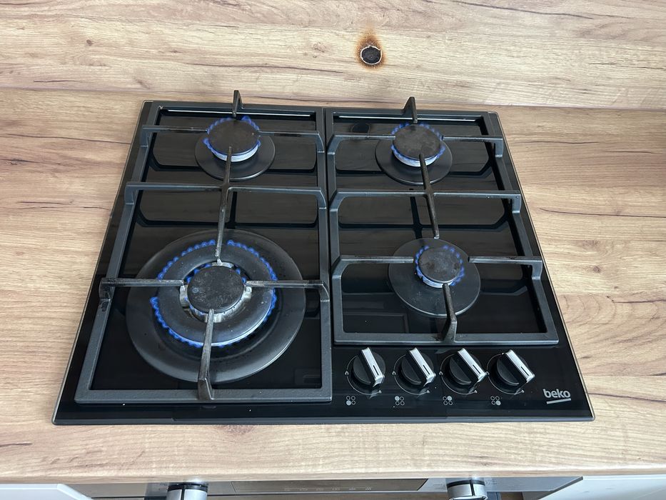 Plita gaz arzator wok beko HBIAG64225SB