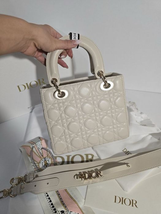 Дамска чанта Christian Dior Lady Dior