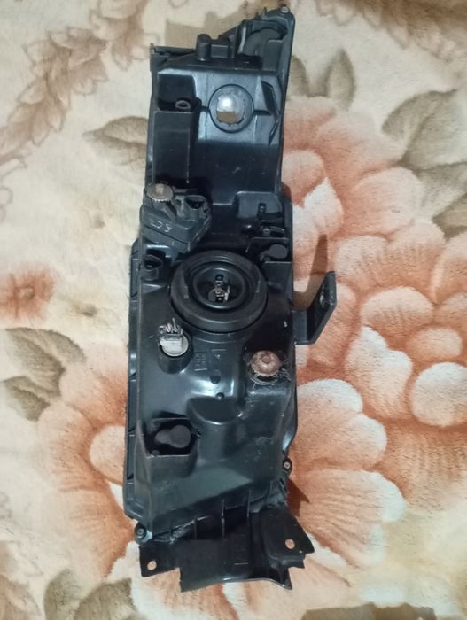 Фары на Мицубиси space wagon