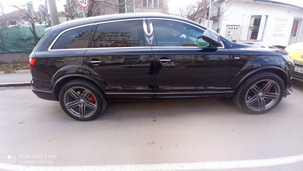 Продавам Ауди Q7 4.2 tdi