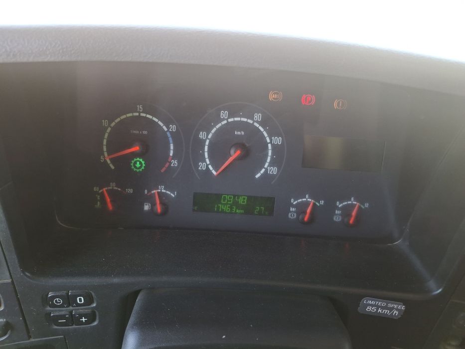 Autobasculanta  8x4 Scania