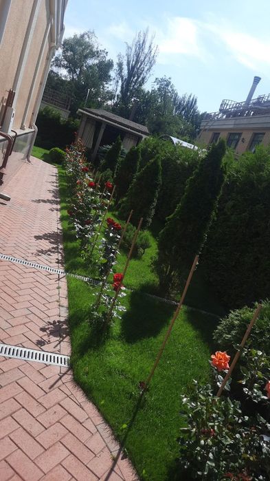 Садовник с опытом работы более 7 лет