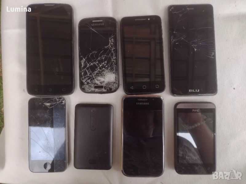 Телефони, много от тях работещи