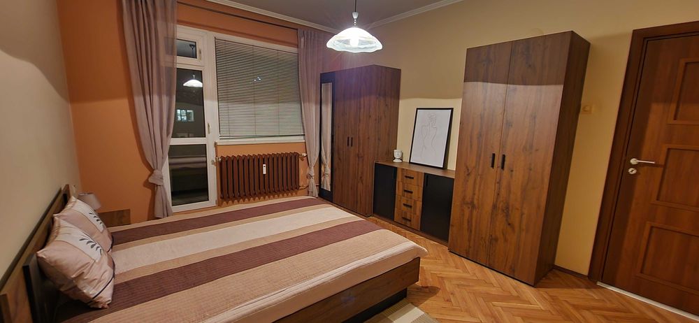 Дава се под наем Двустаен апартамент в София, Иван Вазов - 80 кв.м за 867 € - Снимка #11