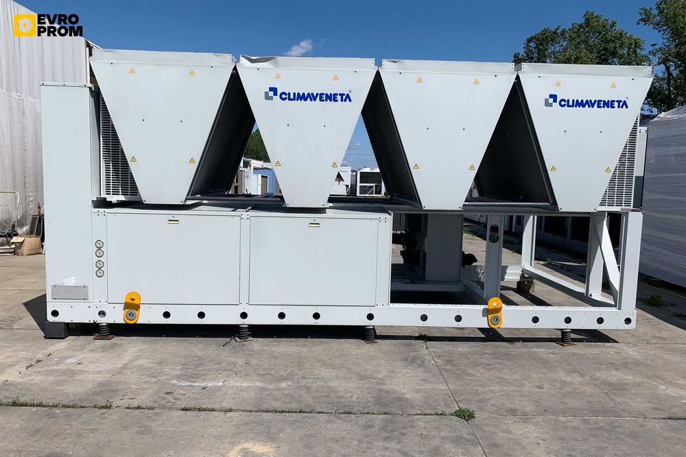 Chiller răcit cu aer CLIMAVENETA – 334 kW | chiller 300 kw pret | Low Noise | Modul hidraulic