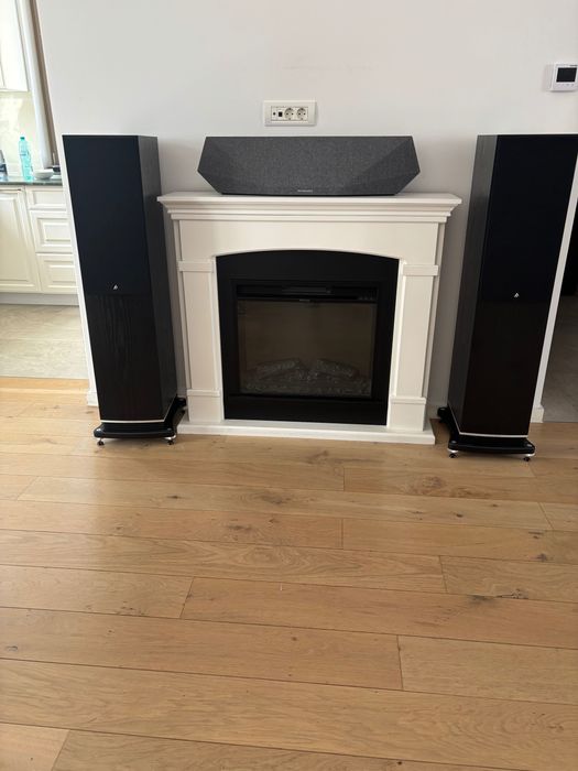 Vand boxe Fyne Audio F502 stare excelenta, ca noi