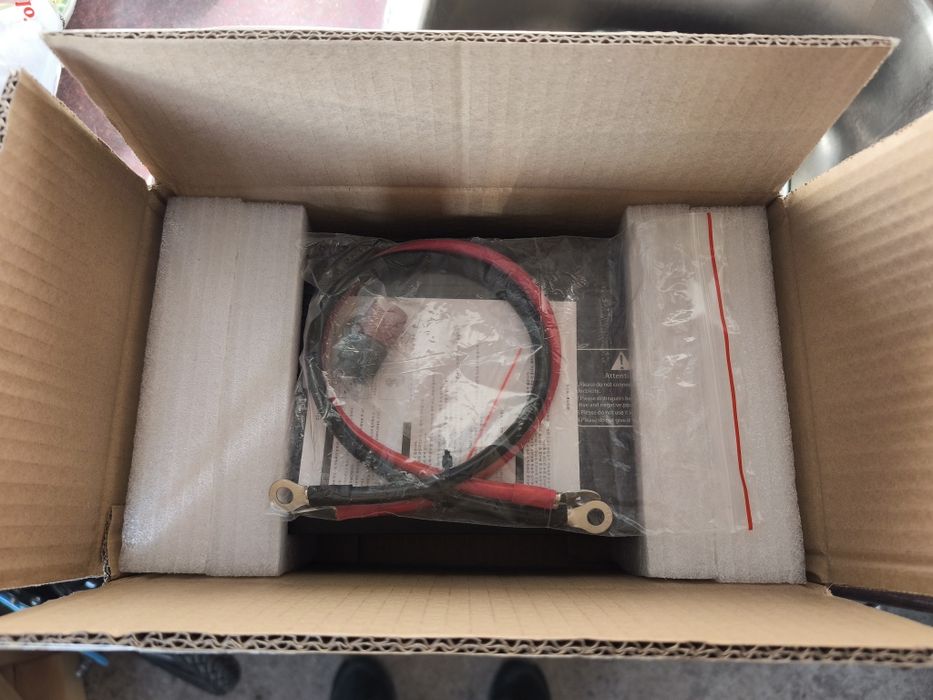 Инвертор с пълна синусоида 3000 W.