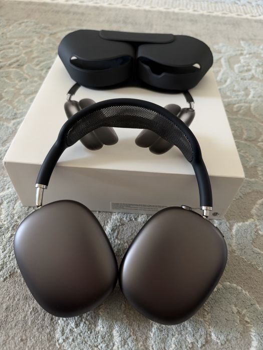 AirPods Max наушники