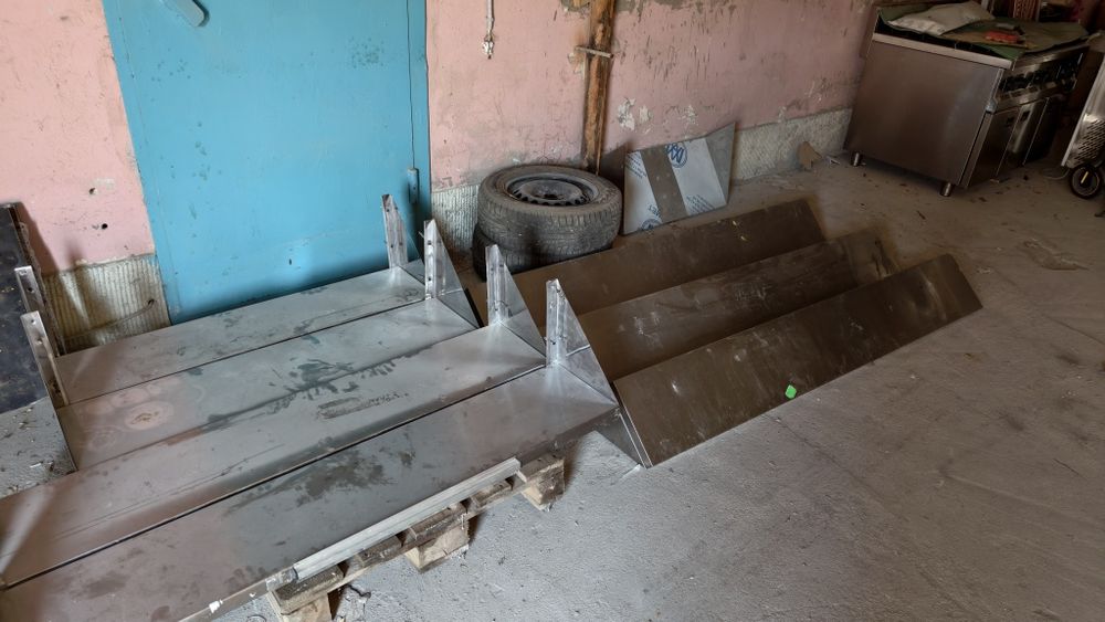 Полки из нержавеющей стали