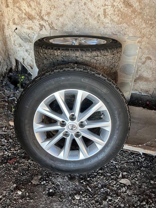 Продам диски на камри