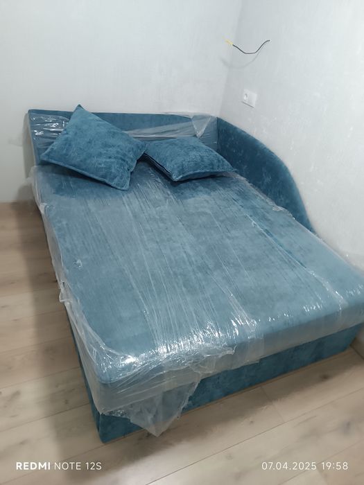 В наличии диван кровать с подъмеым механизмом размер 145-190 ткань габ