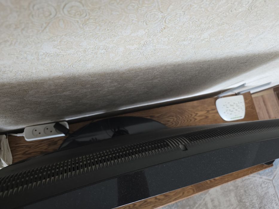 Телевизор Samsung R8