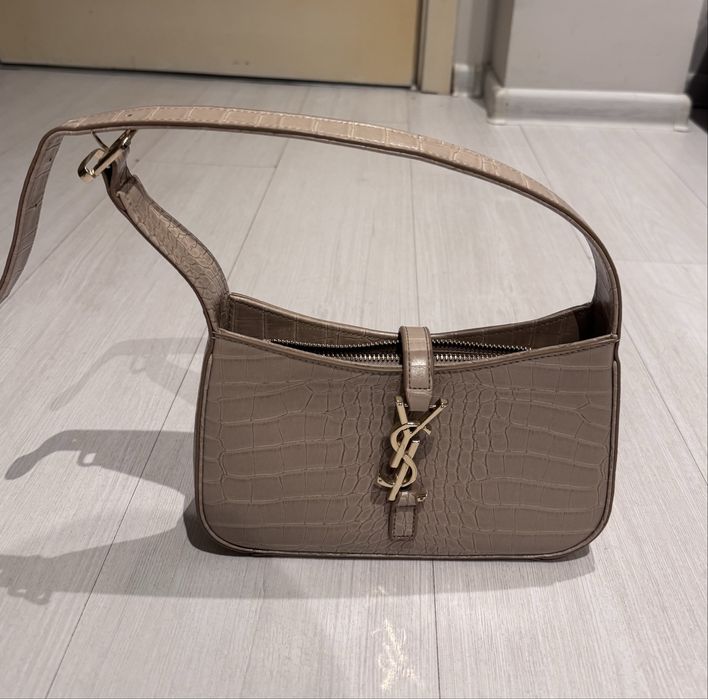 РАЗПРОДАЖБА! !НОВИ! Дамски чанти!