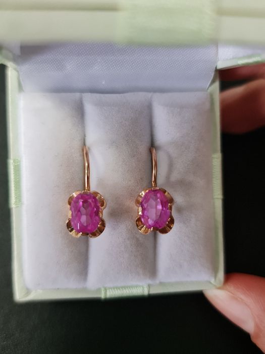 Золотые советские серьги с рубином