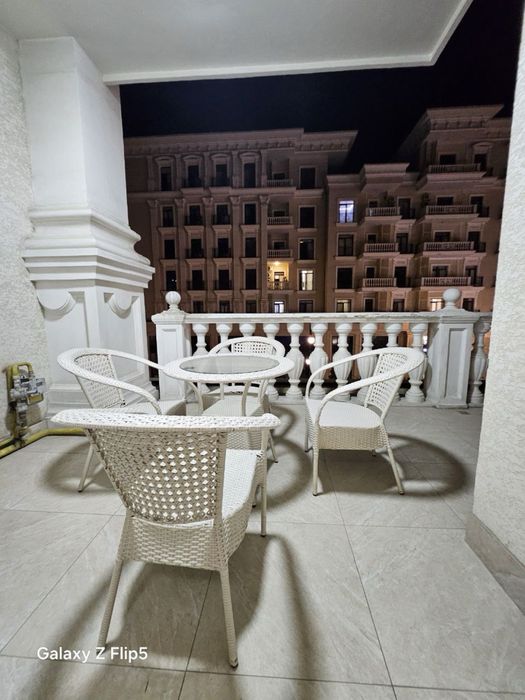 3-комнатная квартира с дорогим ремонтом, вид на фонтан, Ташкент Сити