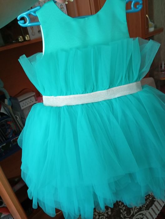 Продам очеровательное платье