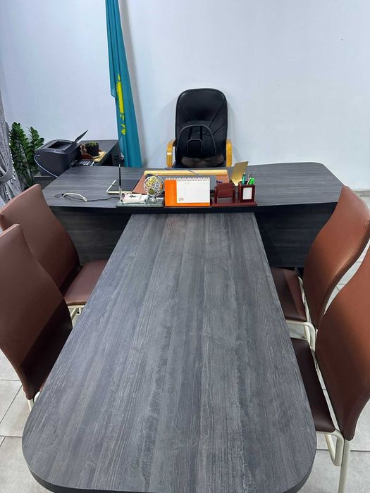 Продам кабинет руководителя мебель