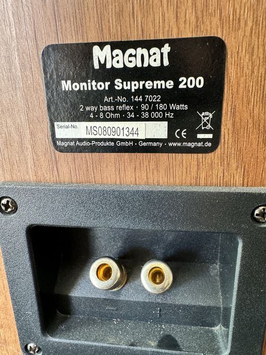 Boxe magnat monitor supreme 200
