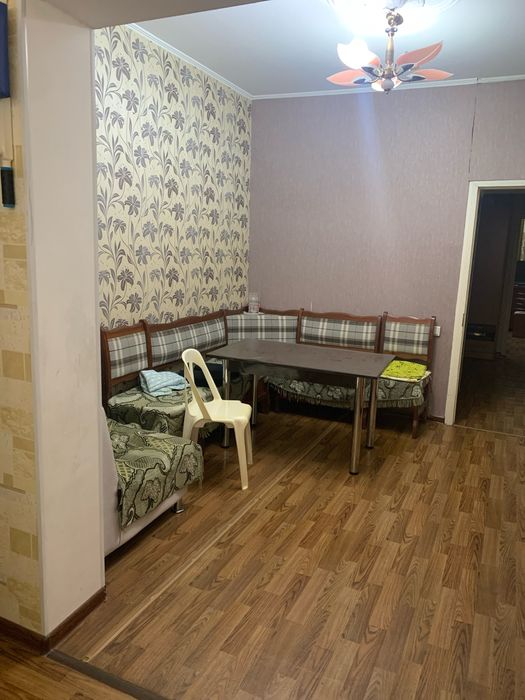 Продаётся 4х комнатная квартира на 1 этаже