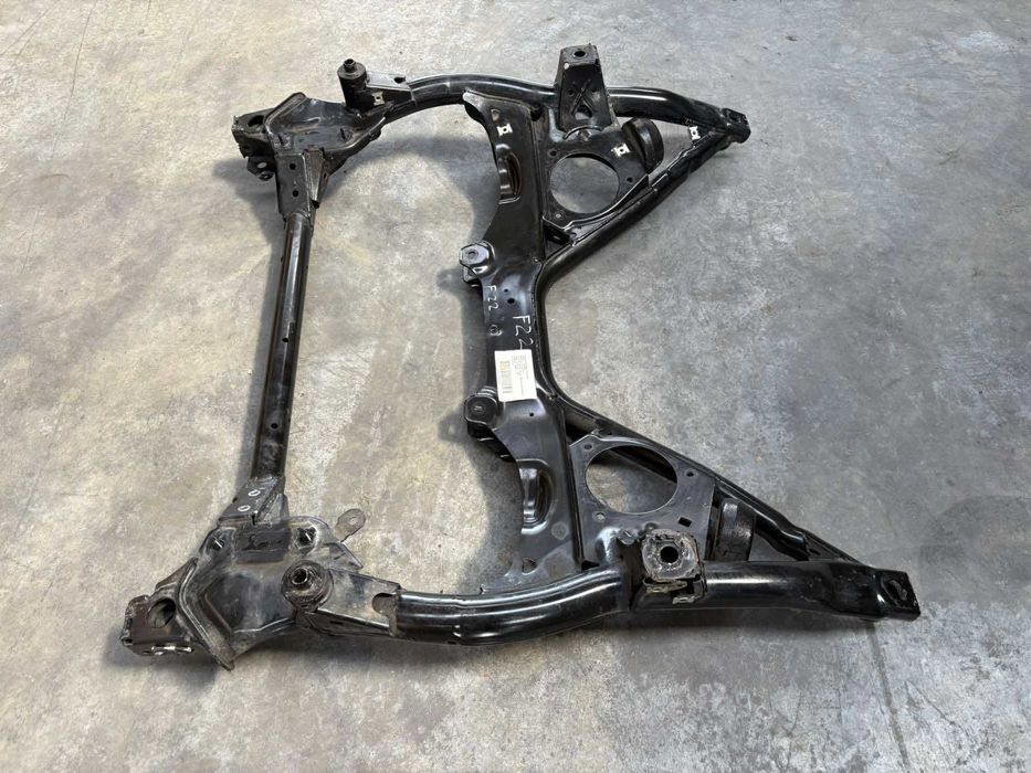 Преден мост БМВ Ф20 Ф21 Ф22 Ф23 Ф30 Ф31 Ф34 на задно