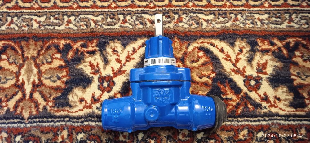 кранштейн водопровода