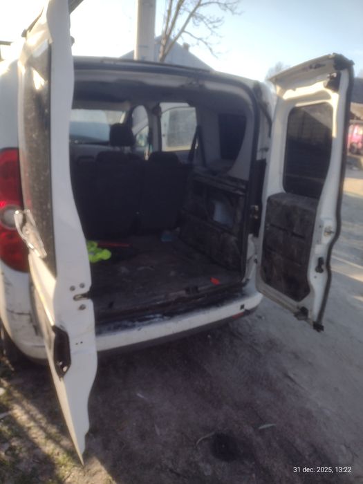 Fiat doblo 1.4 t-jet se dezmembrează